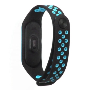 Accessoires <span class=keywords><strong>Mi</strong></span> <span class=keywords><strong>Band</strong></span> <span class=keywords><strong>3</strong></span> & 4 <span class=keywords><strong>Bracelet</strong></span> en silicone pour sport intelligent avec caoutchouc Xiao <span class=keywords><strong>Mi</strong></span> <span class=keywords><strong>Band</strong></span> <span class=keywords><strong>3</strong></span> & 4 - Product Image 1