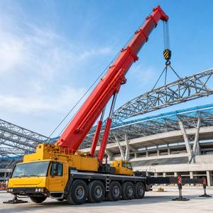 Grue mobile d'occasion NMSany STC3000C8-8 de 300 tonnes pour le démontage et l'installation de machines lourdes, flèche de 90 m à 8 segments - Product Image 1