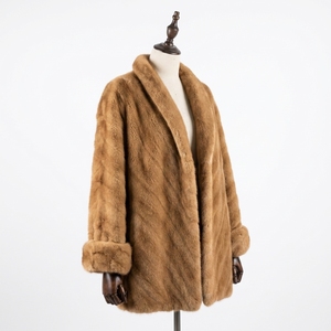 <span class=keywords><strong>Abrigo</strong></span> de invierno casual para mujer, cortavientos, de visón auténtico, con capucha de poliéster, puños enrollables y cuello plegable, color Toffee Gold Chevron. - Product Image 3
