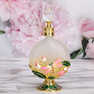 ขวดน้ำหอมกลิ่นน้ำมันหอมระเหยอาหรับแบบแบนเครื่องพ่นละอองแก้วร้อนทรงกรวยผีเสื้อแมลงปอดูไบ - Product Image 2