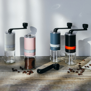Moulin à <span class=keywords><strong>café</strong></span> manuel pour <span class=keywords><strong>café</strong></span> barista, avec poignée en plastique et en acier inoxydable, pot en verre, coloré, 1,5 ml, nouveau design - Product Image 1