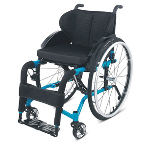 Silla de ruedas deportiva Medline para exteriores, silla de ruedas ligera y portátil para ocio - Product Image 2
