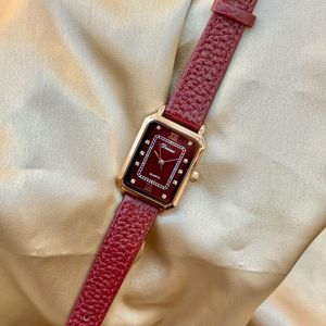 Nouvelle Montre Rétro Angora Rouge 2025 pour <span class=keywords><strong>Femme</strong></span> – Cadran Petit et Tendance - Product Image 5