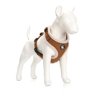 頑丈なテディベルベット製、引っ張り防止、通気性、調節可能、快適なパッド入りドッグハーネス、カスタムペット用品 - Product Image 1