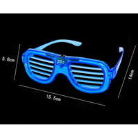 Lunettes de soleil LED pour enfants et adultes, accessoires lumineux tendance pour Halloween, Noël, fêtes d'anniversaire, en plastique