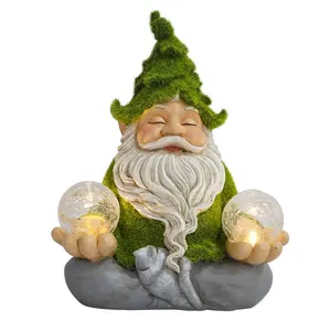 Hot Verkoop Nieuwe Stijl Tuin Decor Waterdichte Kunstmatige Moss Afgewerkt Hars Gnome Standbeeld Met Solar Light