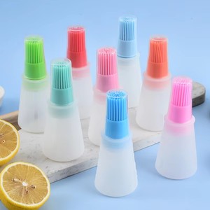 High-Temperature Resistant Food-Grade Silicone Long Handle Plastic Oil <b>Brush</b> <b>Bottle</b> for Baking and BBQ - Product Image 1