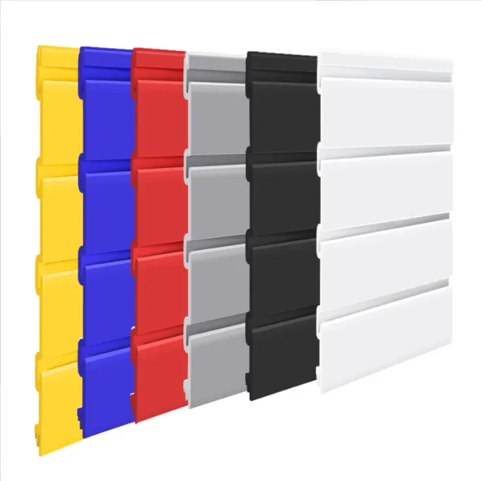 Muur Gemonteerde Pvc Hangers En Een Verscheidenheid Van Verschillende Haak Accessoires, Pegboard Met Metalen Haken Voor Winkels