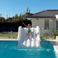 Plateforme de sécurité gonflable en bâche PVC durable pour toboggan de piscine