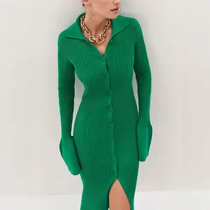 Женское длинное платье с расклешенными рукавами, зеленое трикотажное платье-свитер на осень и зиму