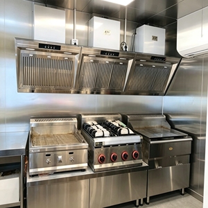Auron Pink Ice Cream Food Truck 4.8m Stainless Steel Capsule Style With Soft Serve <b>Machine</b> Outdoor Use - Product Image 4