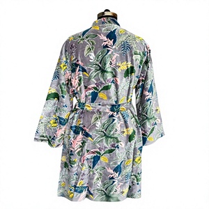 Robe longue kimono bohème Tropical Bloom, motif floral Botanical Breeze Jungle Garden Tropical Paradise - Product Image 4