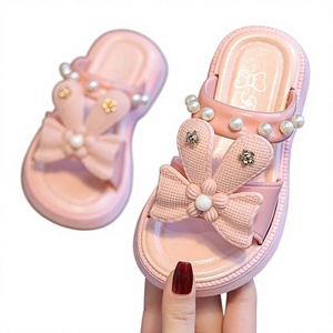 Nouvelles sandales plates d'été pour petites filles, antidérapantes, légères, respirantes, imperméables, confortables, pour l'école - Product Image 1