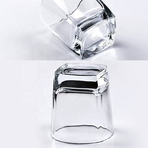 Meilleurs choix pour vous : Verre à whisky carré créatif Blinkmax, verre à shot de bar, verre à <span class=keywords><strong>vin</strong></span> rouge résistant à la chaleur pour hôtel et <span class=keywords><strong>restaurant</strong></span> - Product Image 4