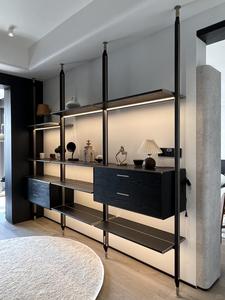 Estantería de Aluminio Personalizada con Estantes de Vidrio y Cajones de Madera Maciza, Librería de Aluminio y Madera Maciza, Venta al Por Mayor de Fábrica - Product Image 1