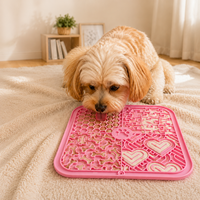 Tapis de léchage en silicone pour chien, texture nid d'abeille à quatre zones, forme cœur, pour alimentation lente et enrichissement alimentaire humide
