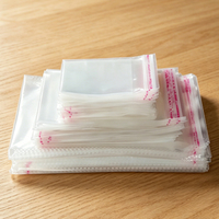 Sacs en plastique transparents OPP autocollants, de qualité alimentaire, recyclables et personnalisables pour l'emballage de vêtements - Vente en gros