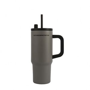 Gobelet isotherme de voyage pour voiture 24oz 720ml, tasse à double paroi avec couvercle et paille antidérapante pour les trajets quotidiens - Product Image 4