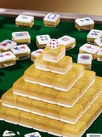 Tuiles de Mahjong en Acrylique Cristal Doré Haut de Gamme - Brillantes, Résistantes à l'Eau et Durables, Écologiques