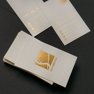 <span class=keywords><strong>Tarjetas</strong></span> <span class=keywords><strong>de</strong></span> <span class=keywords><strong>Visita</strong></span> <span class=keywords><strong>de</strong></span> Cartulina Dúplex <span class=keywords><strong>de</strong></span> Alta Calidad con Logotipo en Relieve y Lámina Dorada Personalizada, <span class=keywords><strong>Tarjetas</strong></span> <span class=keywords><strong>de</strong></span> Felicitación y Publicidad para <span class=keywords><strong>Empresas</strong></span> - Product Image 1