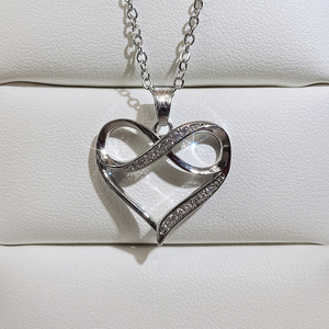 Ciondolo Cuore Infinito in Argento 925 Placcato Rodio con Cristalli e Strass, Incassatura a Canale, Romantico, Unisex, per Uso Quotidiano - Product Image 1