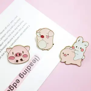 New Wholesale Hot Selling Cute Pig Brooch Personalized And Creative Animal Badge Clothing Metal Badge Accessories