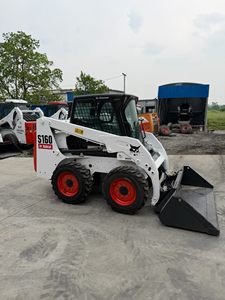 Chargeuse compacte sur pneus d'occasion Bobcat S160 d'origine américaine, moteur Kubota, pour travaux de construction. - Product Image 1