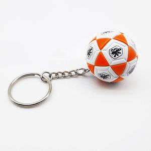 Portachiavi Personalizzato Premium a Forma di Pallone da Calcio 3D, Mini Pallone Portachiavi - Product Image 4