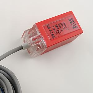 PS-05N N2PP2D1D2Y1Y2 квадратный индуктивный датчик приближения 17*17 5 мм DC10-36V PNP NPN IP67 <span class=keywords><strong>2</strong></span>/<span class=keywords><strong>3</strong></span>-провод PS-08/10NN2PP2D1D2Y1Y2 - Product Image 2