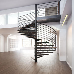 Escalera Espiral Tradicional para Interiores y <span class=keywords><strong>Exteriores</strong></span>, Escalera Central con Barandilla <span class=keywords><strong>de</strong></span> Acero y Peldaños <span class=keywords><strong>de</strong></span> Madera - Product Image 1