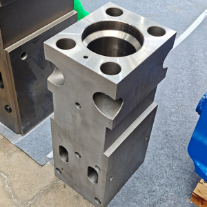 Cabeza Frontal de Martillo Hidráulico para Construcción SB121 SB135 SB140, Cuerpo Principal de Martillo Rompedor, con 1 Año de Garantía, Origen Jiangsu - Product Image 1