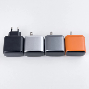 Chargeur d'écran rapide 65W GaN+TFT avec écran couleur+trois ports 2C1A+PD3.0 pour téléphone, tablette, ordinateur portable, voyage mondial - Product Image 4
