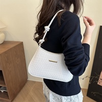 Sacs à main carrés moyens en PU pour femmes, nouvelle collection printemps 2025, motif tissé tendance, polyvalents, à bandoulière unique, vente en gros, populaires cette année