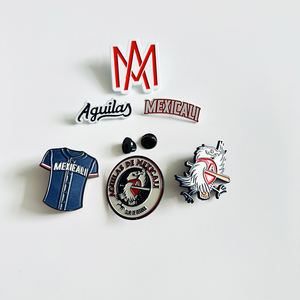 Cina all'ingrosso spille in metallo morbido smalto duro distintivo con carta di supporto fabbricate in cina - Product Image 5