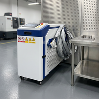 Machine de nettoyage de surface au laser continu 1500W 2000W 3000W, machine de nettoyage au laser à fibre pour applications industrielles