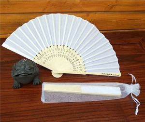 Abanico de Boda Pintado a Mano con Diseño Personalizado, Material de Bambú, Plegable, Precio de Fábrica - Product Image 3