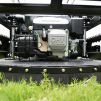 Tondeuse à gazon sur chenilles télécommandée 22 CV, coupe-herbe à essence 900 mm pour vergers, pentes et remise en état des terres