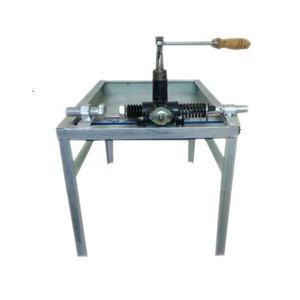 Macchina Manuale per Rompere Noci a Tavolo Singolo e Doppio, per Noci Secche e Umide, con Funzione di Serraggio e Rompimento del Guscio - Product Image 4