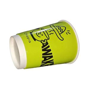 Gobelet en carton biodégradable personnalisé à double paroi de 8 oz avec couvercles pour emporter, idéal pour Noël - Product Image 2