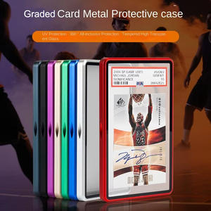 Étui de protection pour <span class=keywords><strong>carte</strong></span> de jeu de qualité supérieure, <span class=keywords><strong>transparent</strong></span> et disponible pour les cartes classées, en matériau métallique spécial - Product Image 2