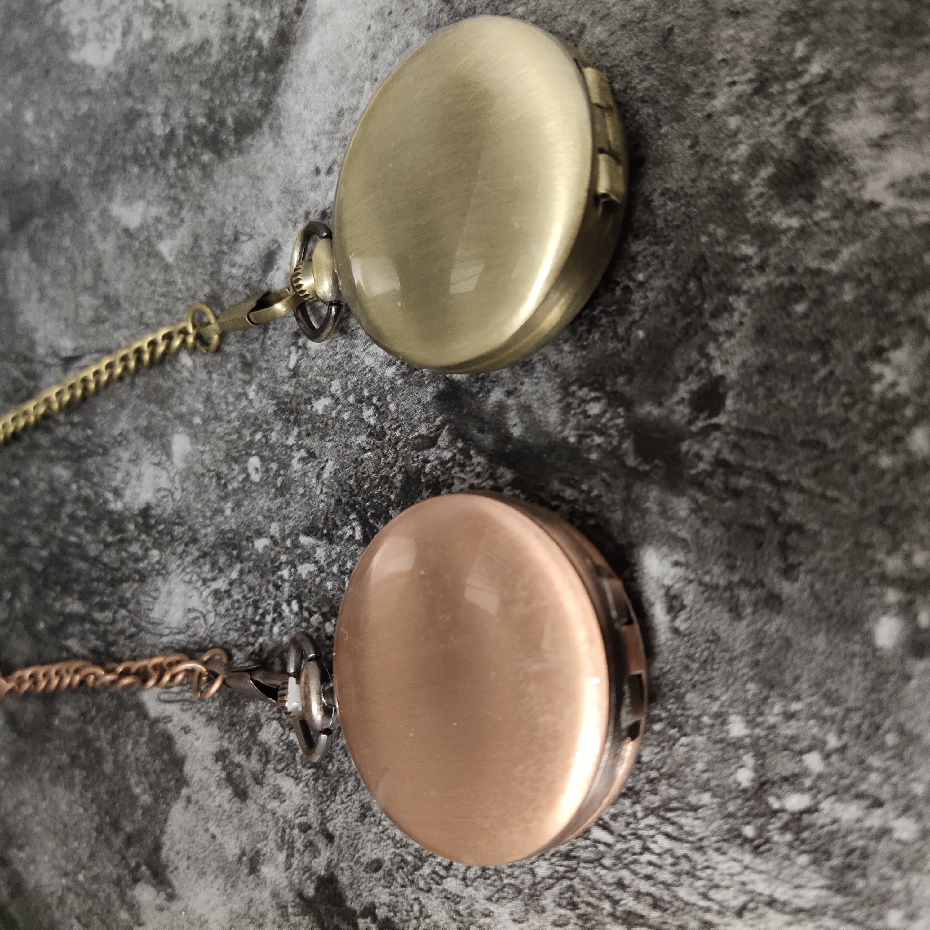Brushed rose gold