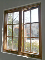 Fenêtre en bois à double vitrage avec revêtement en aluminium, à battants, pour maison, avec grille décorative - Offre Spéciale