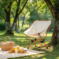 Chaise lune pliante portable d'extérieur à quatre pieds avec structure en tube de fer, idéale pour le camping, la pêche et la plage