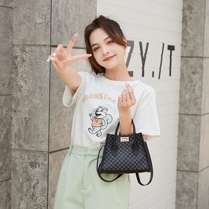กระเป๋าถือสะพายข้างผู้หญิงแบรนด์หรูแฟชั่นขายส่งขนาดเล็ก - Product Image 3