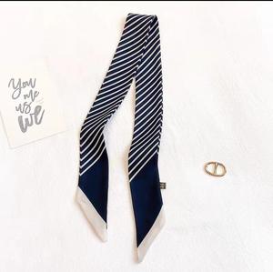 卸売新しい薄いフランスポリエステルスカーフ女性用ビッグブランドの小さなリボンビンテージヘアバンド秋春漫画 - Product Image 4