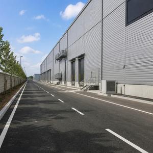 SUNRISE Entrepôt à structure en acier de haute qualité, robuste et au design moderne pour le stockage industriel, avec soudure de pont en structure métallique - Product Image 1