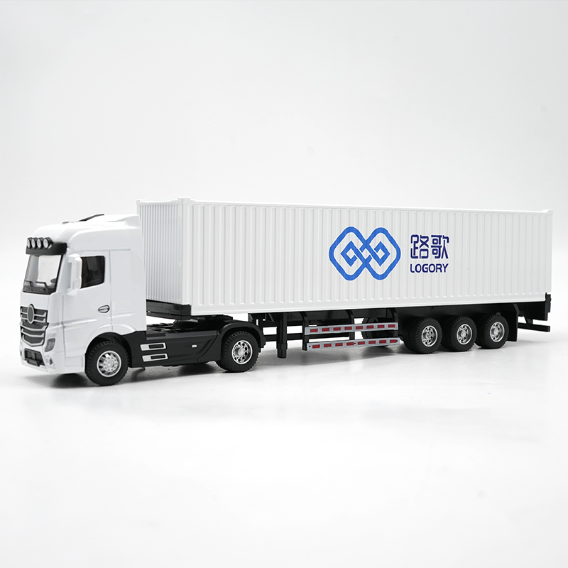 Modèle de camion porte-conteneurs LUGE 1:50