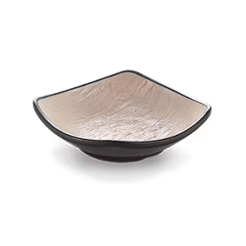 สีน้ำตาลและสีดำ/ตามที่แสดง