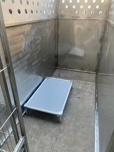 Casetas para Perros de Acero Inoxidable de Alta Resistencia con Diseño Sólido y Puerta de Vidrio - Product Image 6