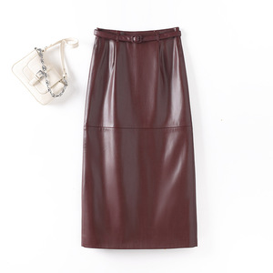 2025 primavera nuevo estilo coreano mujer Casual Bodycon lápiz falda versátil suelta media falda de talla grande Natural hecho PU liso teñido - Product Image 1
